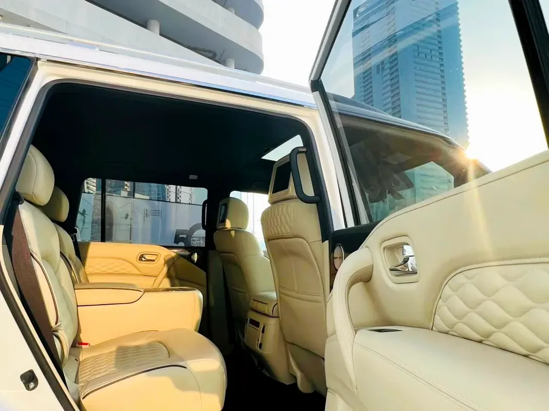 Infiniti QX80 5.6 AT AWD (405 hp) - 15