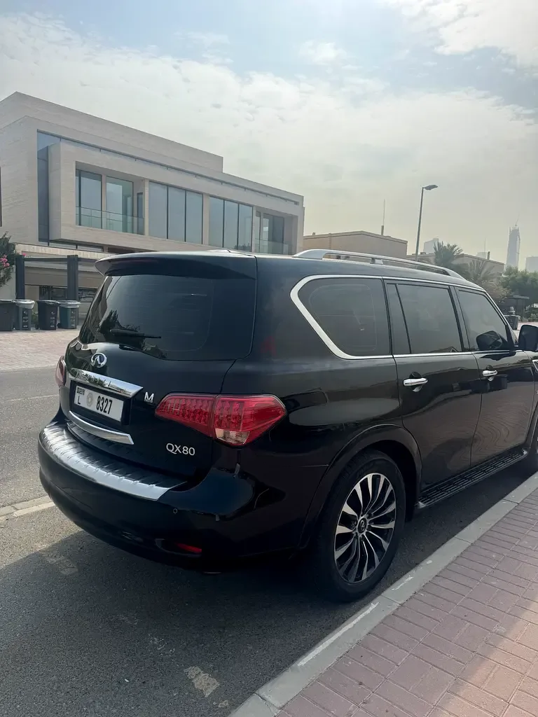 Infiniti QX80 5.6 AT AWD (405 حصان) - 6