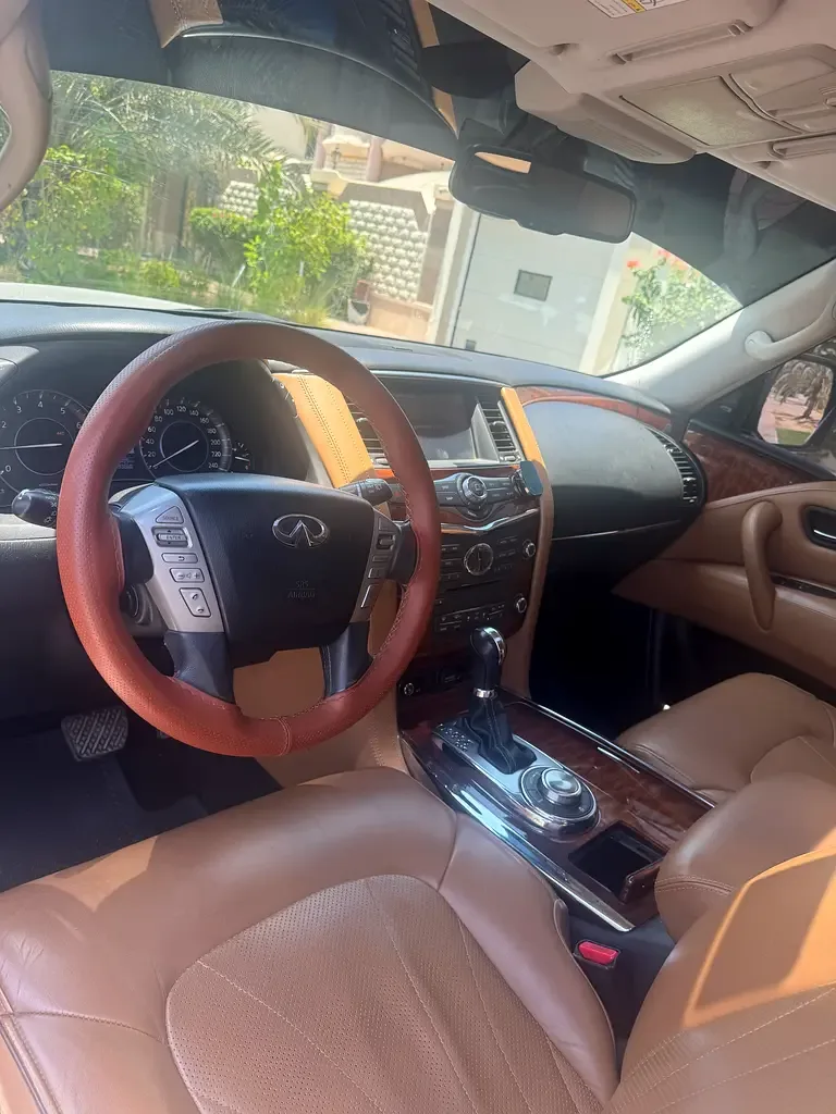 Infiniti QX80 5.6 AT AWD (405 حصان) - 8