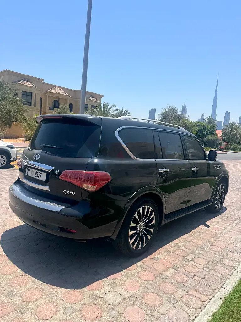 Infiniti QX80 5.6 AT AWD (405 حصان) - 10
