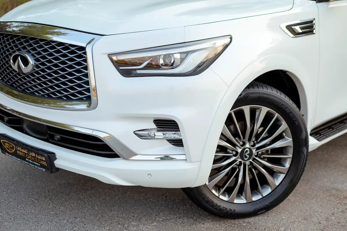 Infiniti QX80 5.6 AT AWD (405 حصان) - 3
