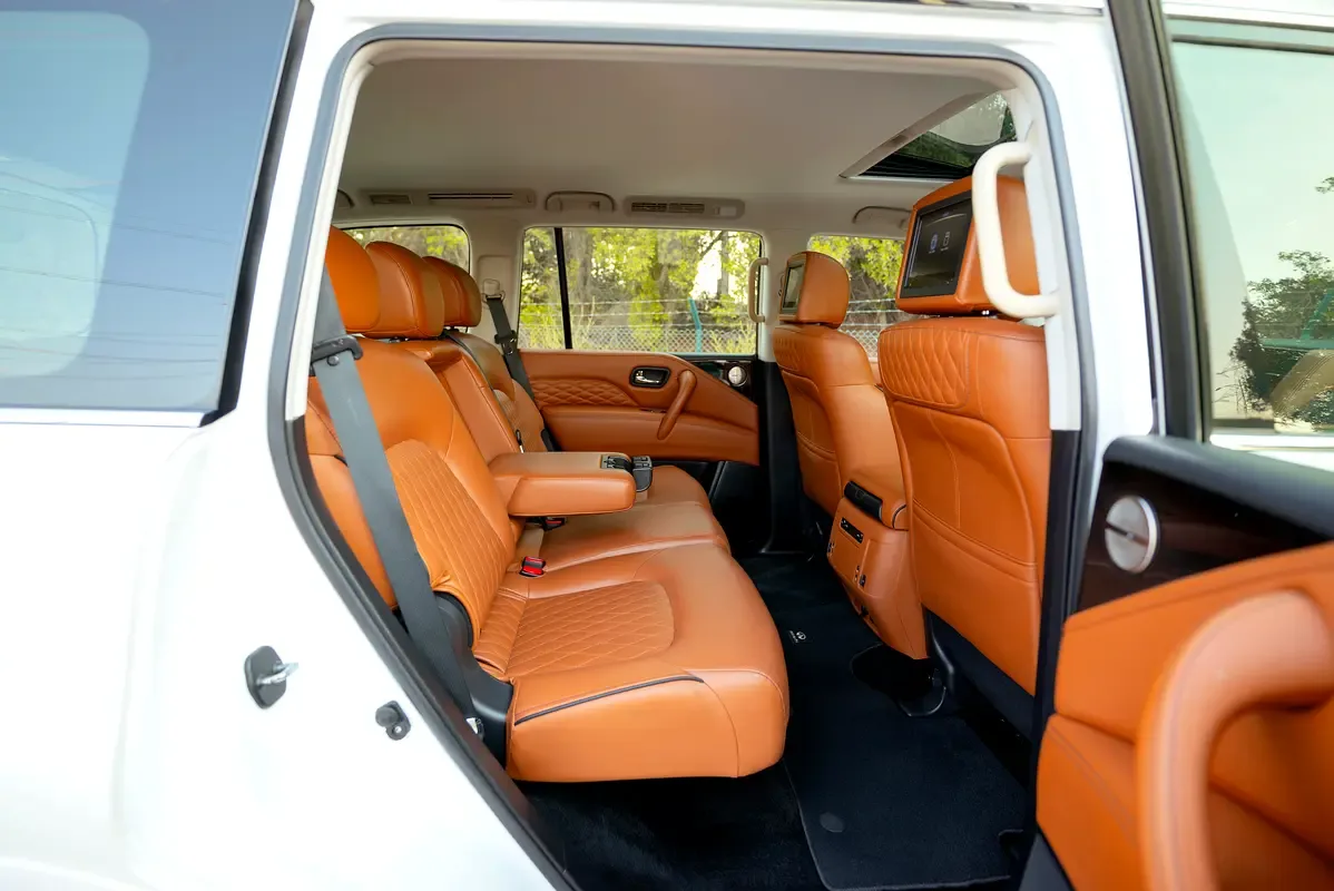Infiniti QX80 5.6 AT AWD (405 حصان) - 12