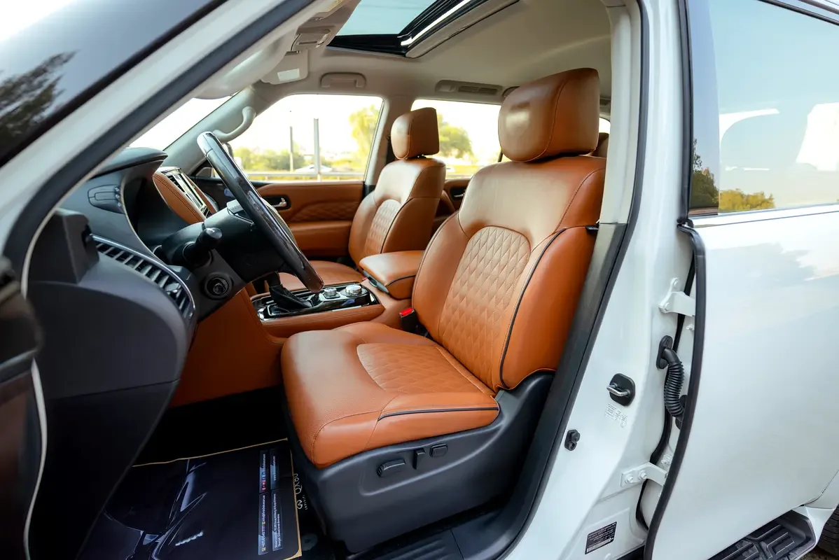Infiniti QX80 5.6 AT AWD (405 حصان) - 9