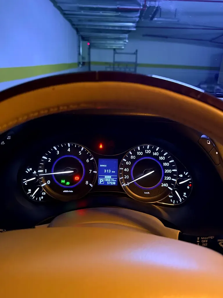 Infiniti QX80 5.6 AT AWD (405 حصان) - 7