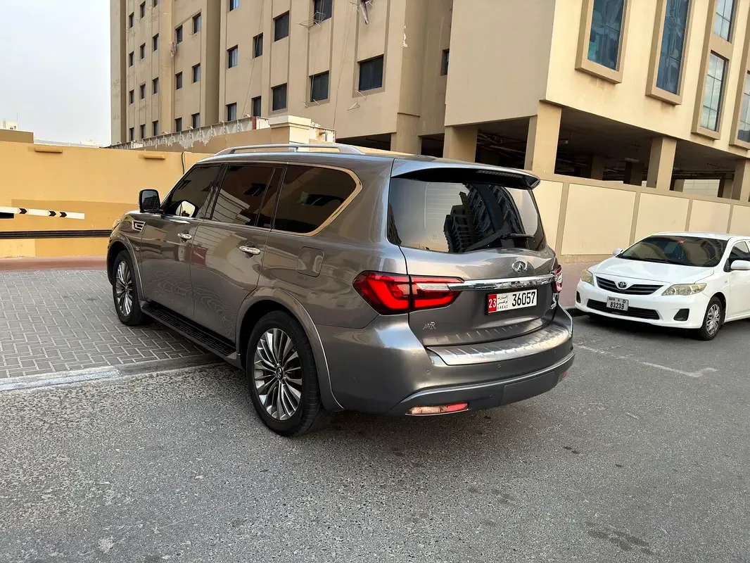 Infiniti QX80 5.6 AT AWD (405 حصان) - 6