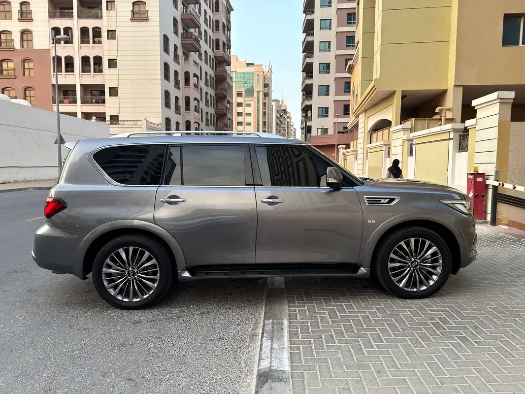 Infiniti QX80 5.6 AT AWD (405 حصان) - 5