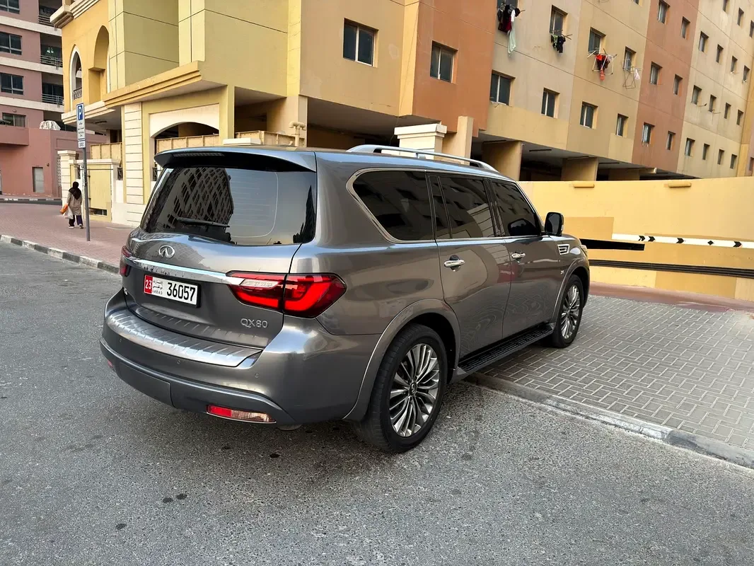 Infiniti QX80 5.6 AT AWD (405 حصان) - 8