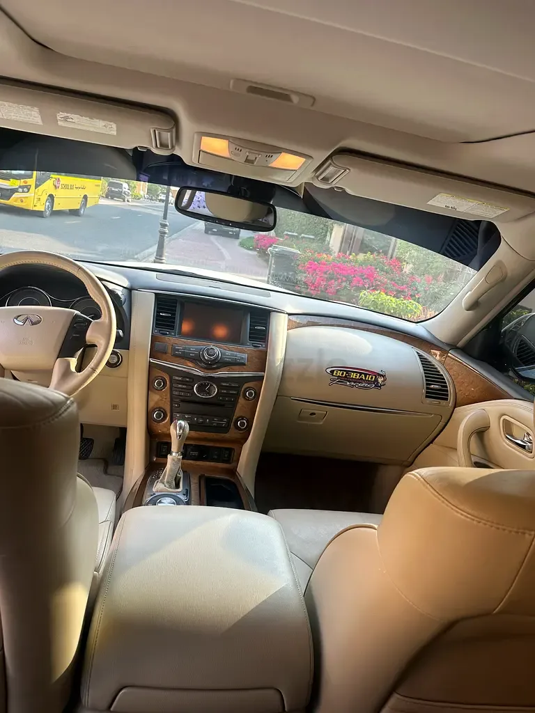 Infiniti QX80 5.6 AT AWD (405 hp) - 2
