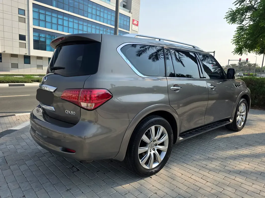 Infiniti QX80 5.6 AT AWD (405 hp) - 17