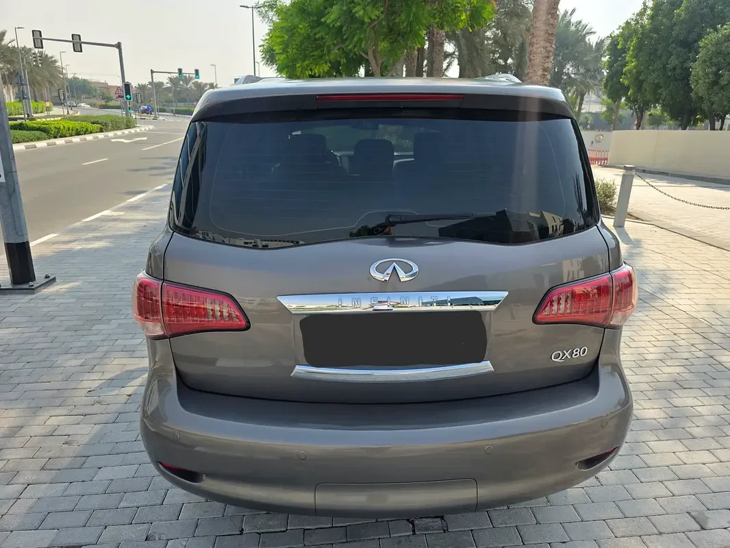 Infiniti QX80 5.6 AT AWD (405 hp) - 18