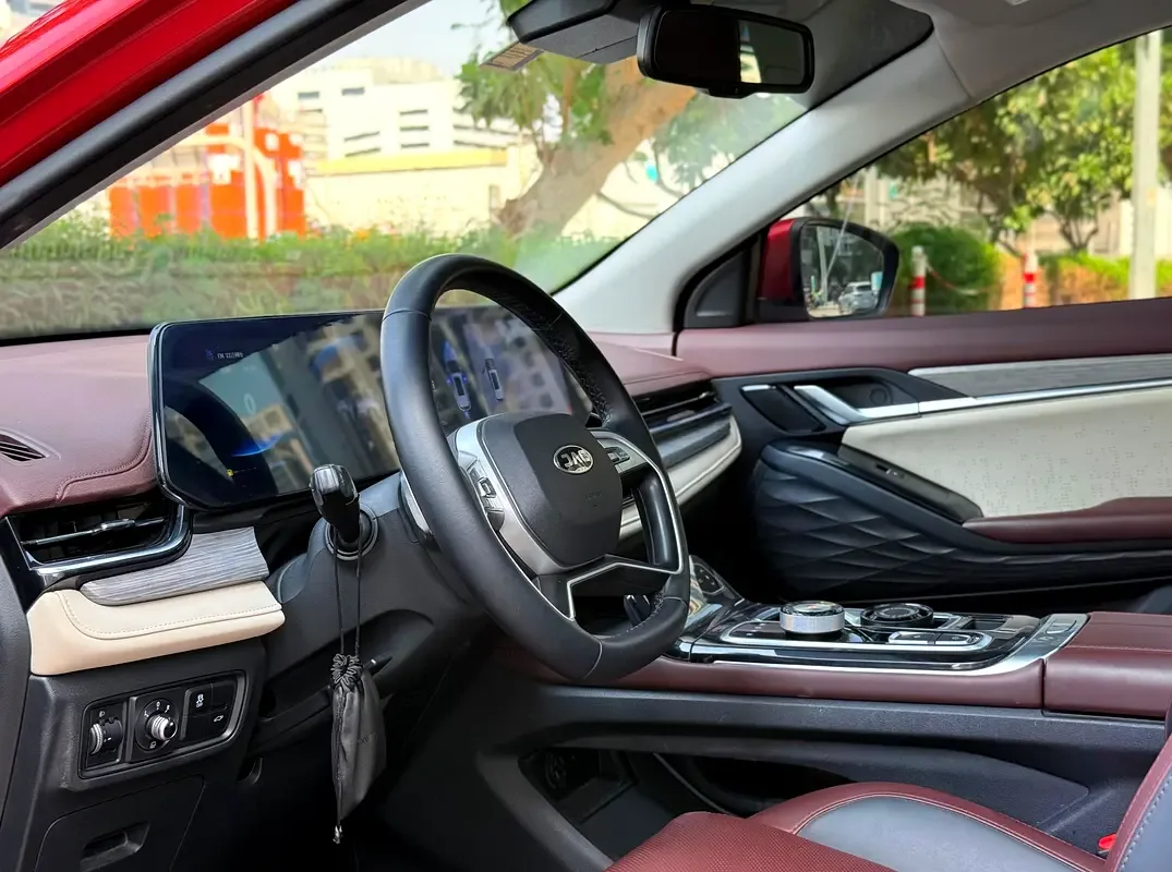 JAC JS6 1.5 AMT (180 حصان) - 13