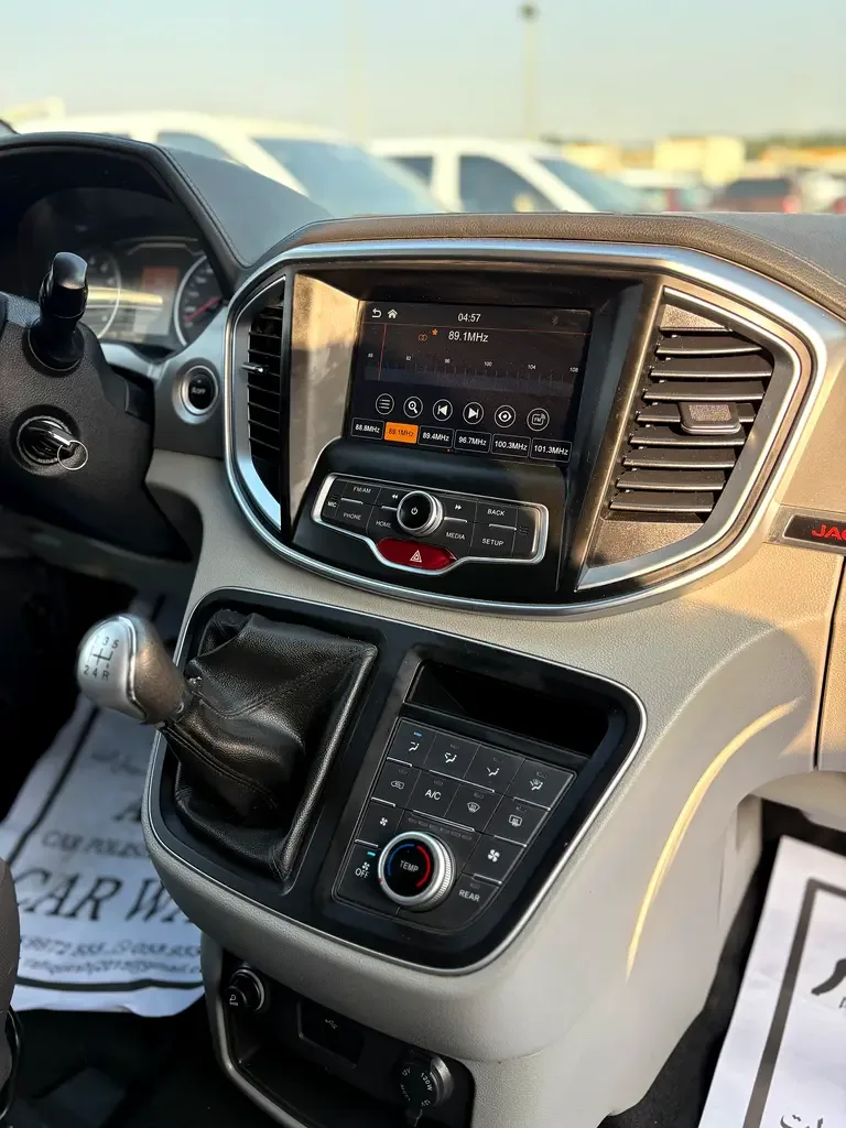 JAC M4 2.0 MT RWD (144 hp) - 13
