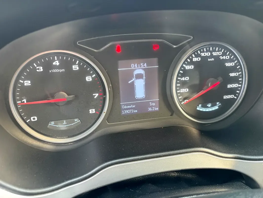 JAC M4 2.0 MT RWD (144 hp) - 16