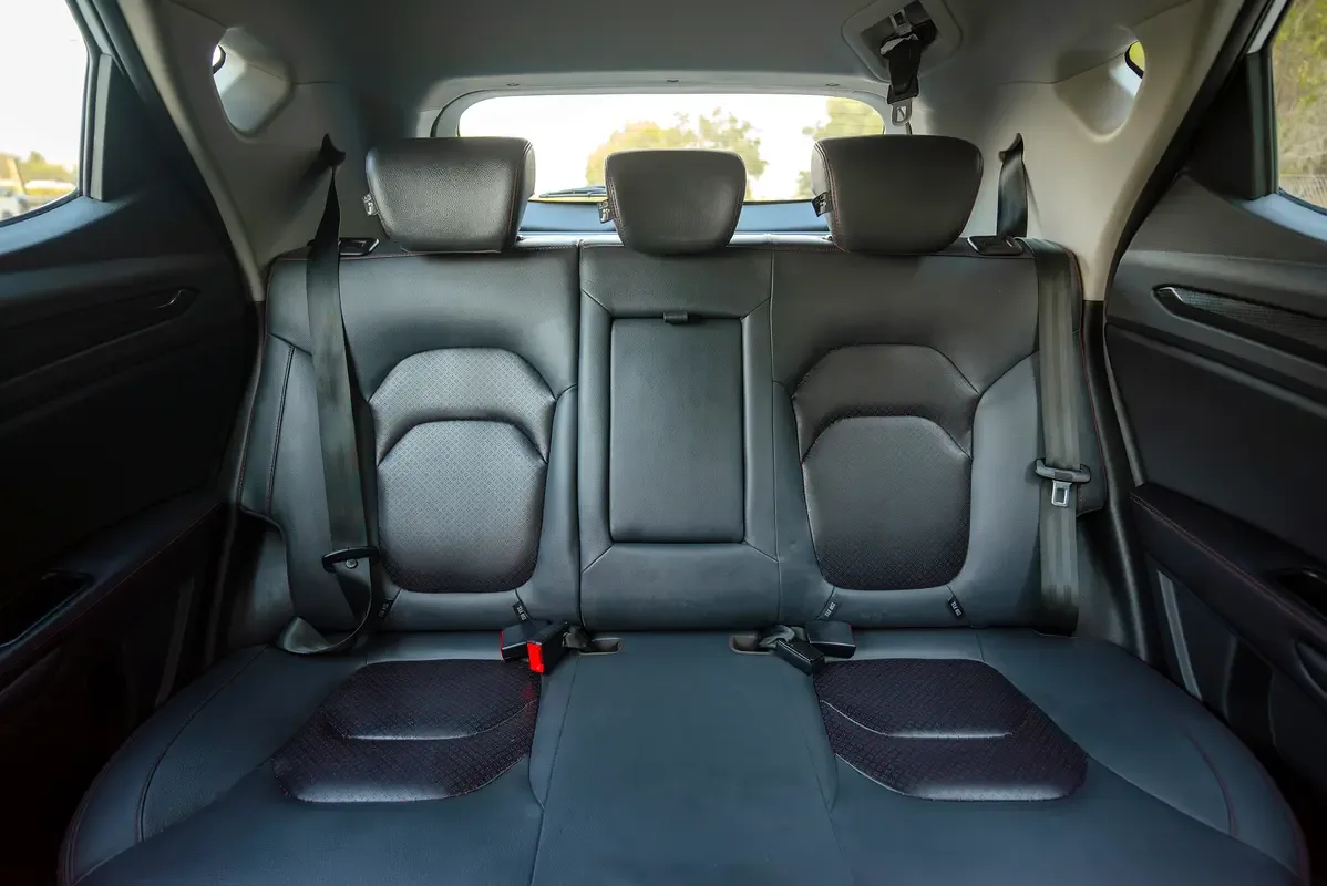JAC S3 1.5 MT (116 حصان) - 12