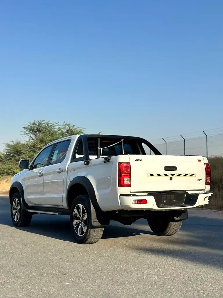 JAC T8 2.0 MT 4WD (177 hp) - 4