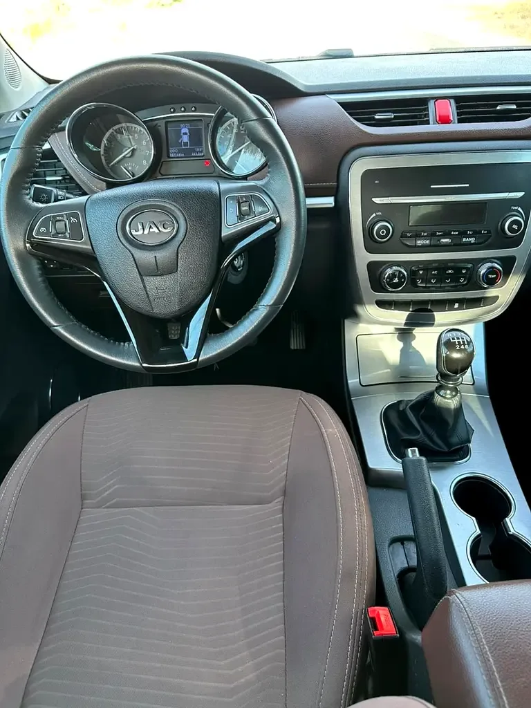 JAC T8 2.0 MT 4WD (177 hp) - 11