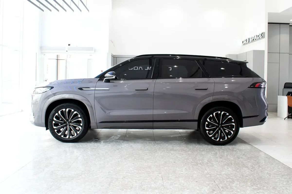 Jaecoo J8 2.0 AMT 4WD (249 hp) - 5