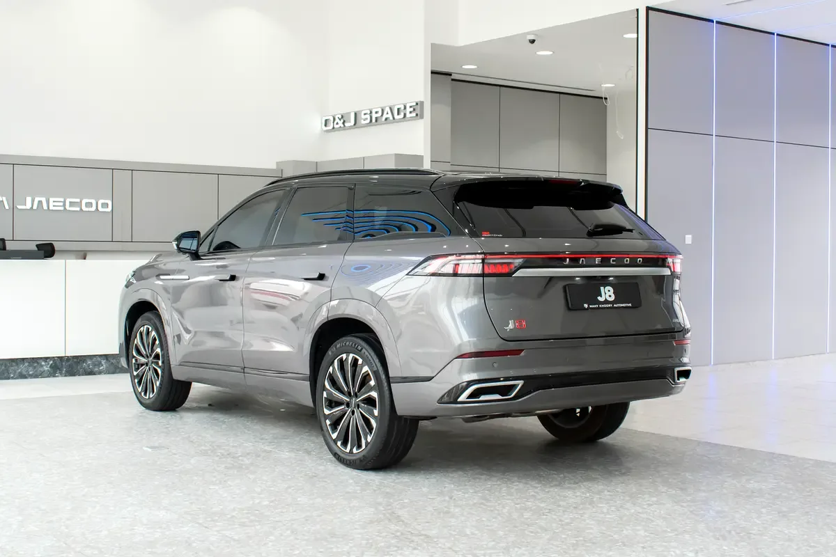 Jaecoo J8 2.0 AMT 4WD (249 hp) - 4