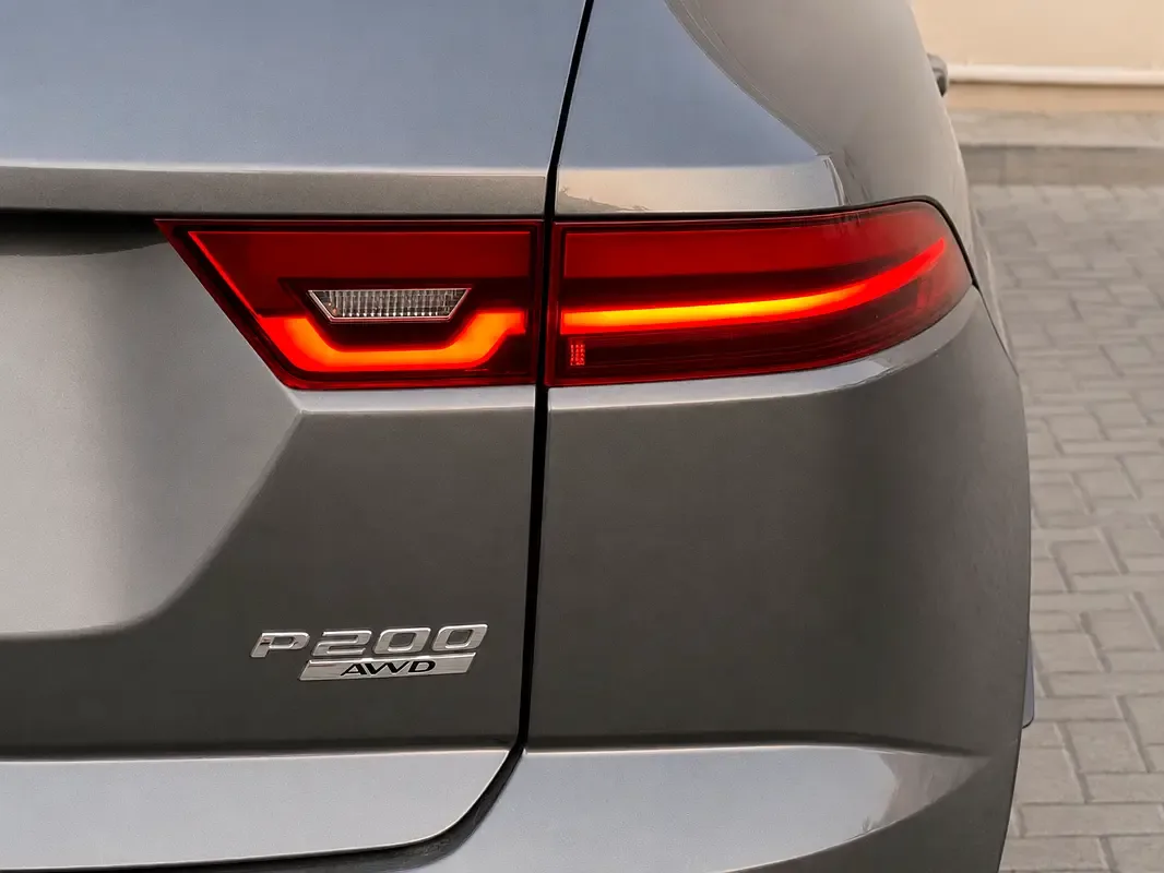 Jaguar E-Pace 2.0 AT AWD (249 hp) - 5