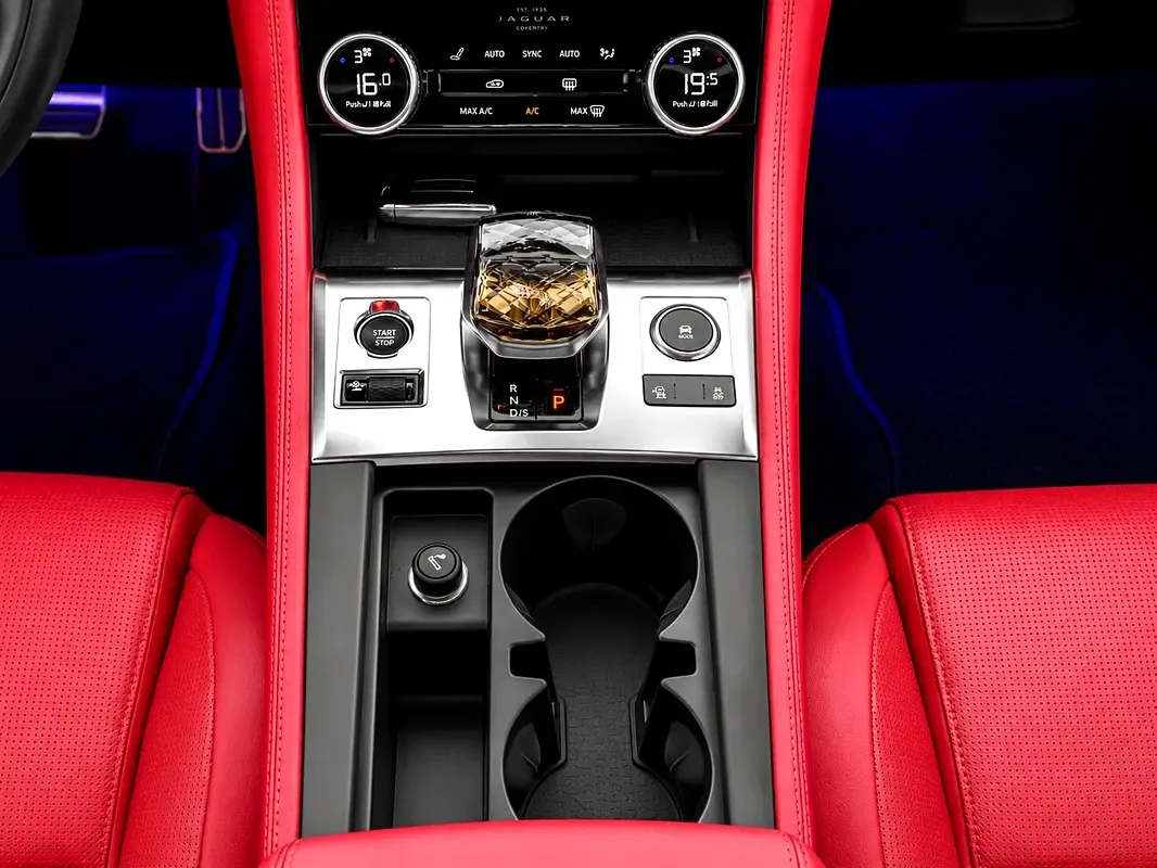 Jaguar F-Pace 2.0 AT 4WD (250 hp) - 6