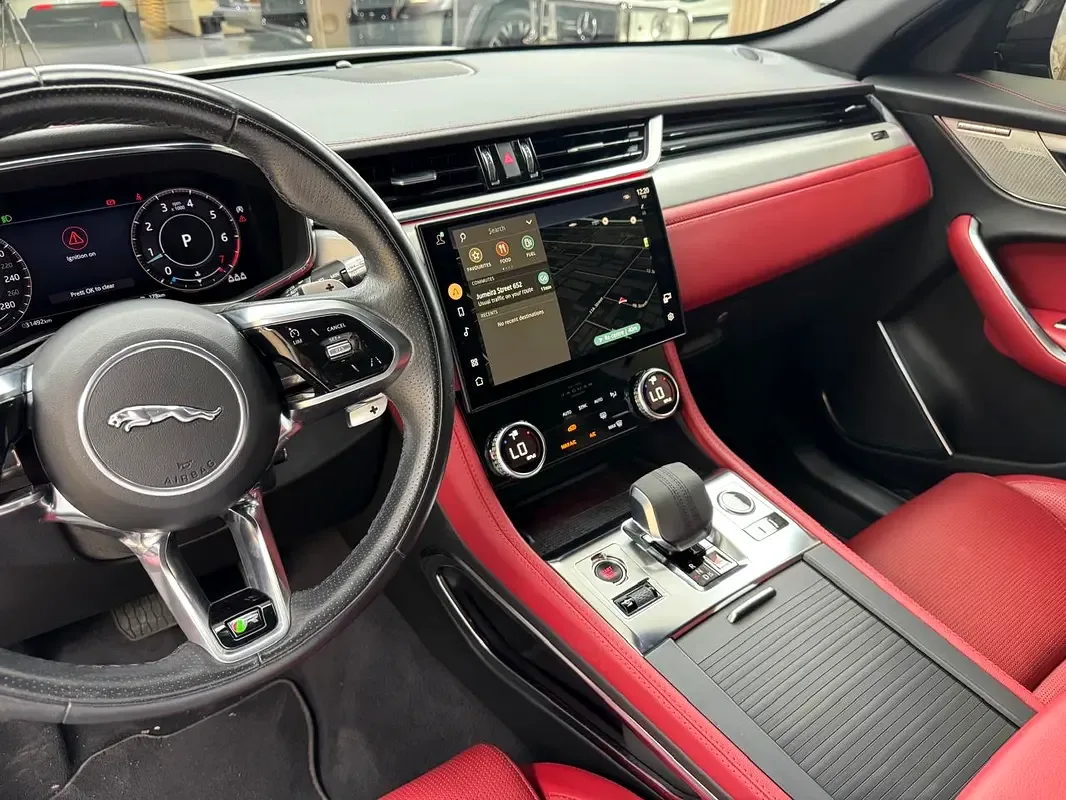 Jaguar F-Pace 2.0 AT 4WD (250 حصان) - 17