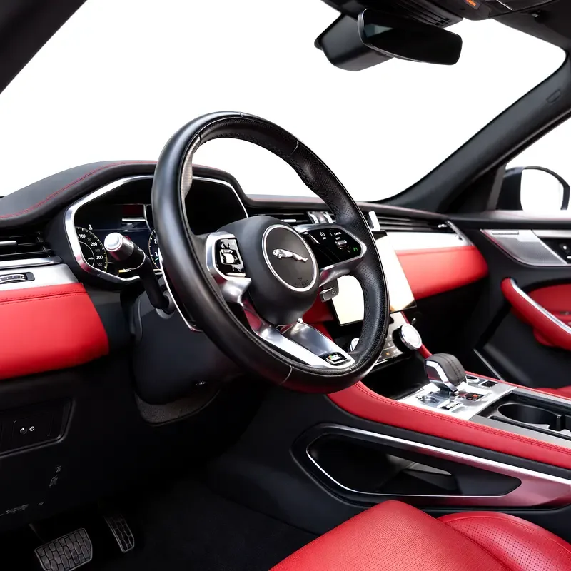 Jaguar F-Pace 2.0 AT 4WD (250 حصان) - 8