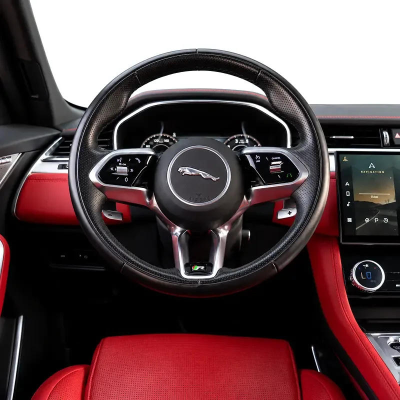 Jaguar F-Pace 2.0 AT 4WD (250 حصان) - 7