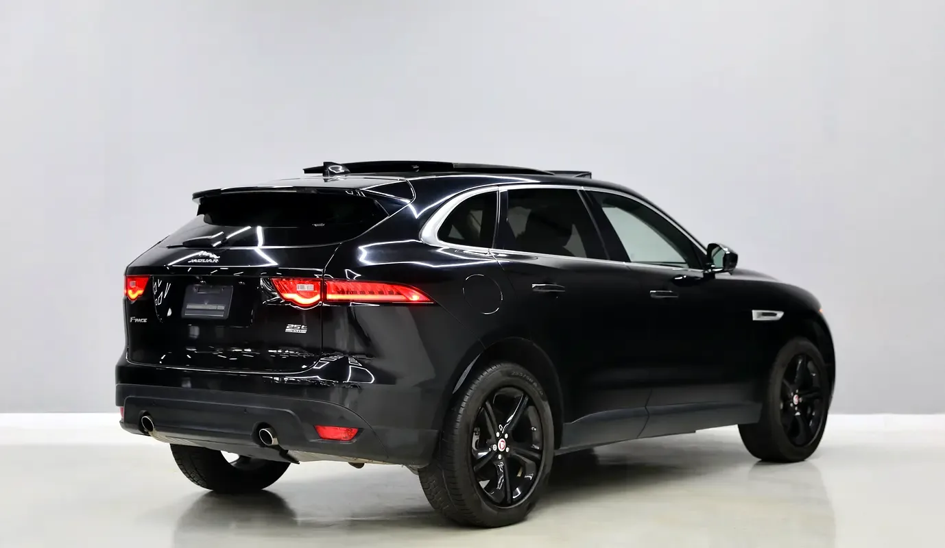 Jaguar F-Pace 2.0 AT AWD (249 hp) - 6