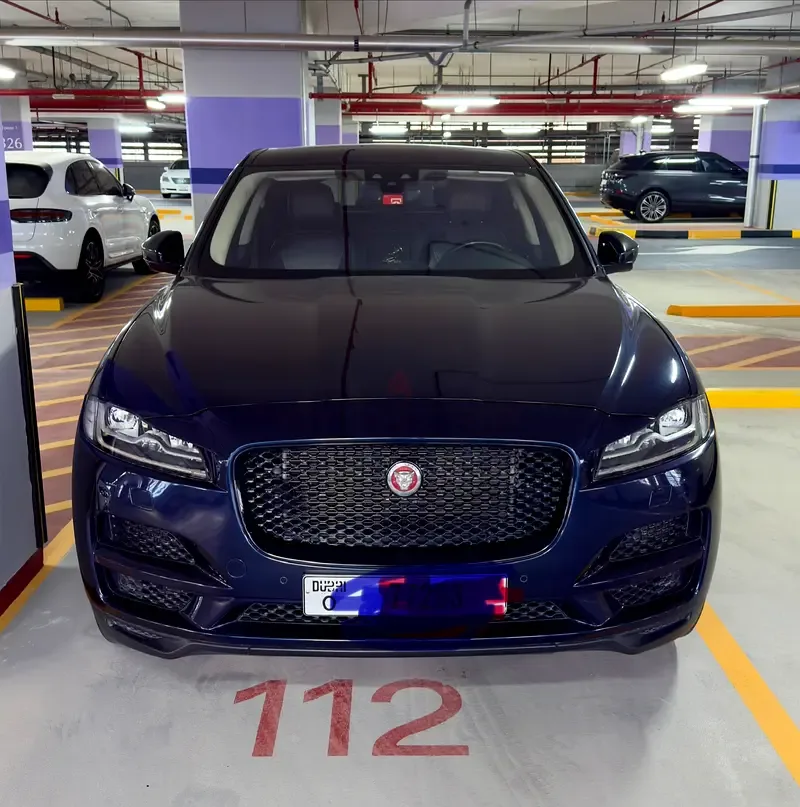 Jaguar F-Pace 2.0 AT AWD (249 hp)