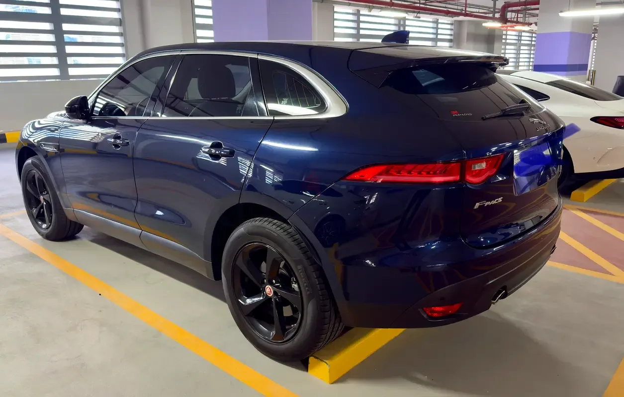 Jaguar F-Pace 2.0 AT AWD (249 حصان) - 4