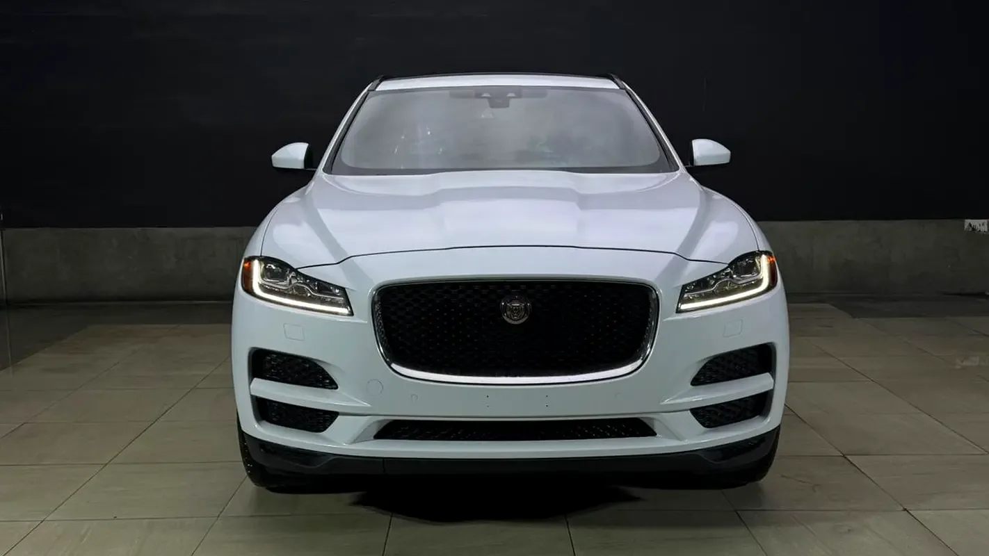Jaguar F-Pace 2.0 AT AWD (249 hp) - 3