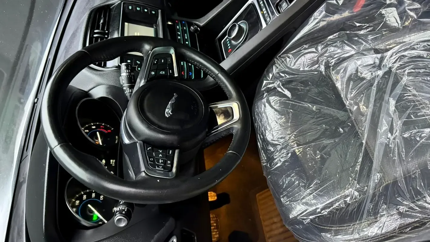 Jaguar F-Pace 2.0 AT AWD (249 hp) - 7