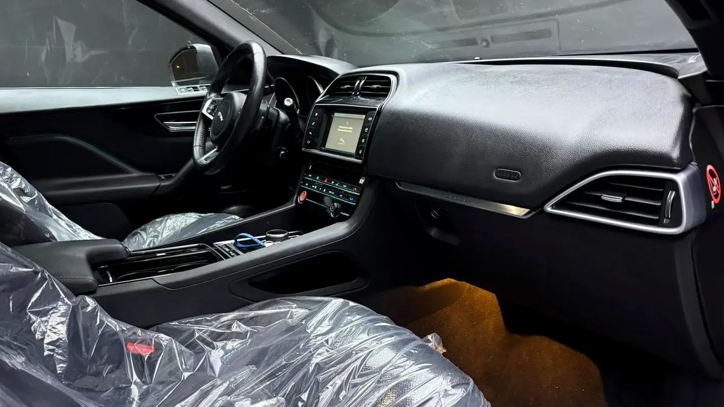 Jaguar F-Pace 2.0 AT AWD (249 hp) - 8