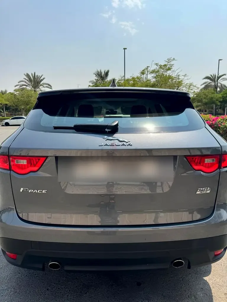 Jaguar F-Pace 2.0 AT AWD (249 حصان) - 4