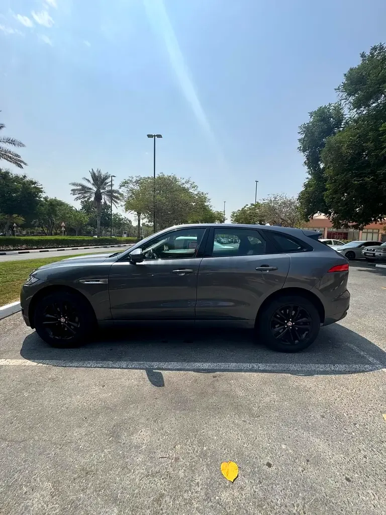 Jaguar F-Pace 2.0 AT AWD (249 حصان) - 9