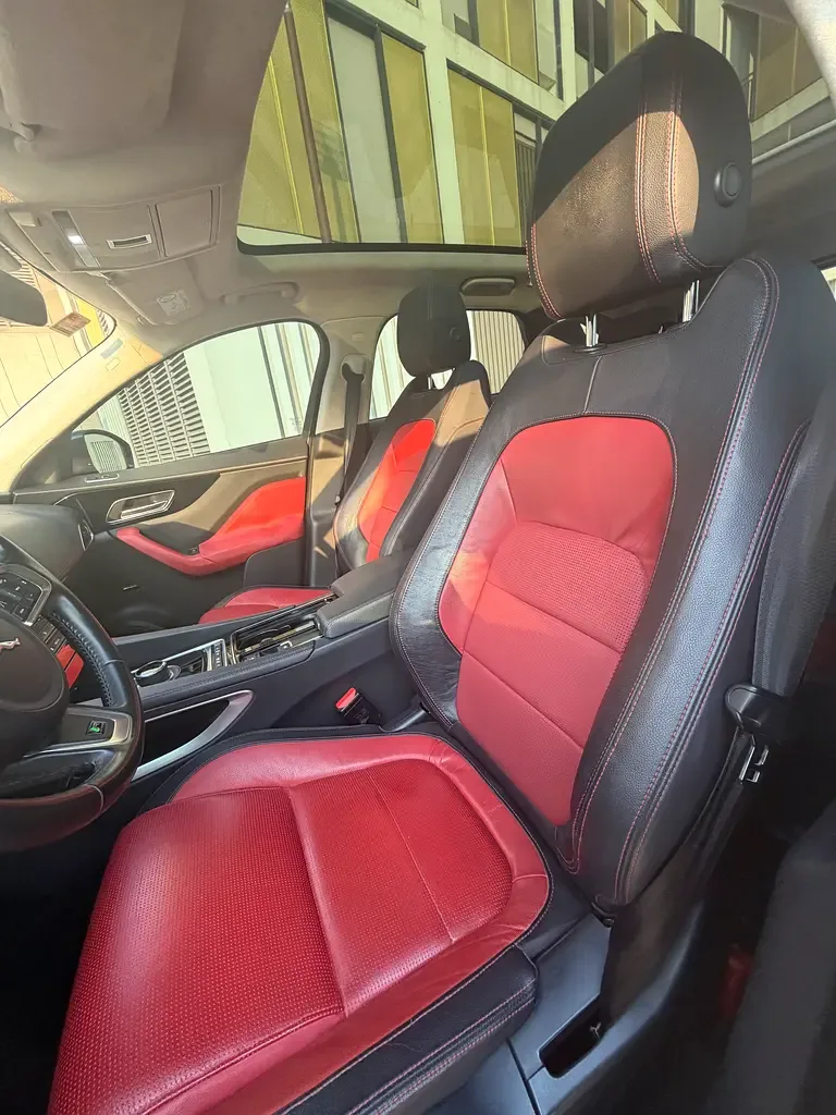 Jaguar F-Pace 2.0 AT AWD (249 hp) - 10