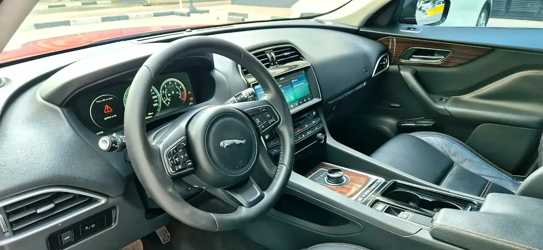 Jaguar F-Pace 3.0 AT AWD (340 حصان) - 2