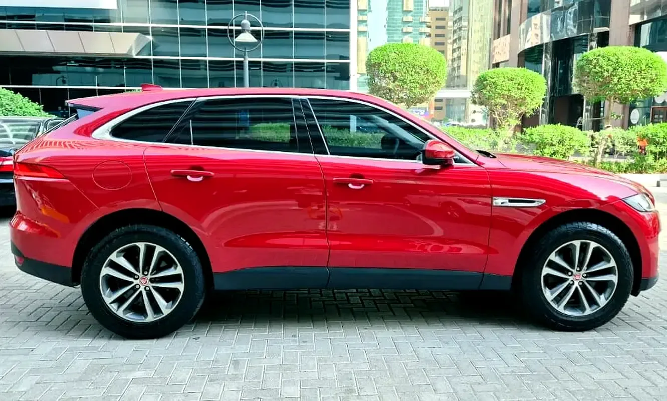 Jaguar F-Pace 3.0 AT AWD (340 حصان) - 14