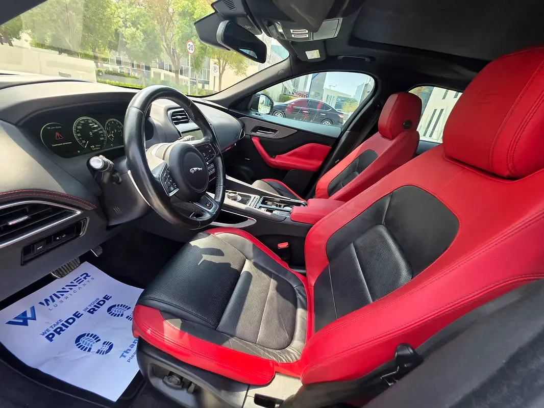 Jaguar F-Pace 3.0 AT AWD (340 حصان) - 11
