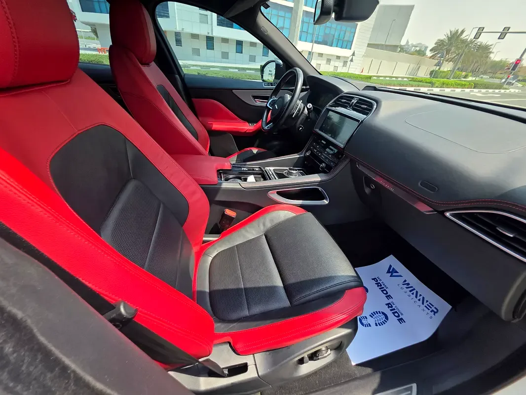 Jaguar F-Pace 3.0 AT AWD (340 حصان) - 10