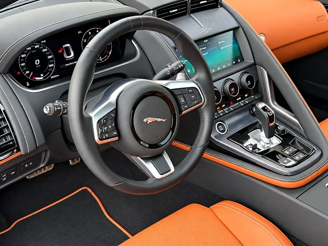 Jaguar F-Type 2.0 l, 300 hp, بنزين, ناقل حركة أوتوماتيكي, RWD - 7