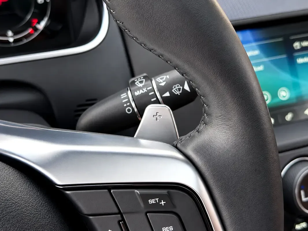 Jaguar F-Type 2.0 l, 300 hp, بنزين, ناقل حركة أوتوماتيكي, RWD - 14