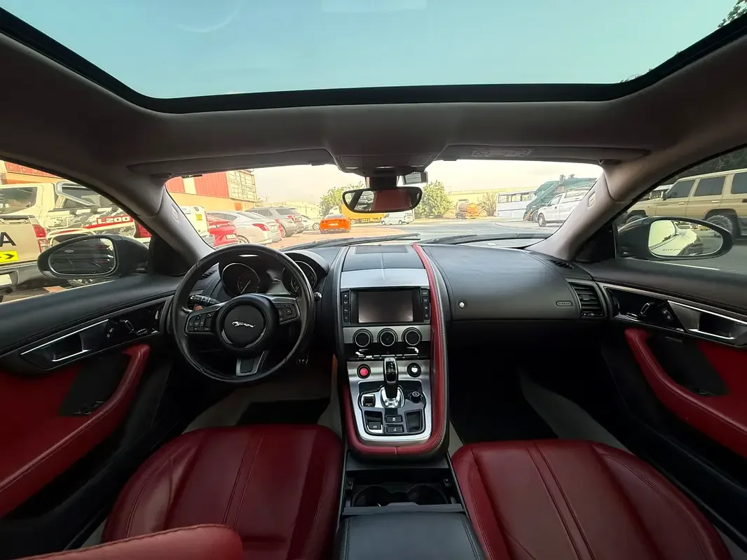 Jaguar F-Type 3.0 AT RWD (340 hp) - 6