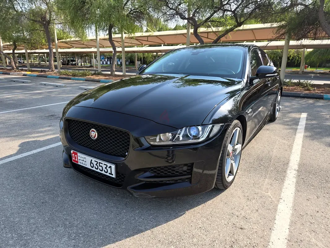 Jaguar XE 2.0 AT (250 hp)