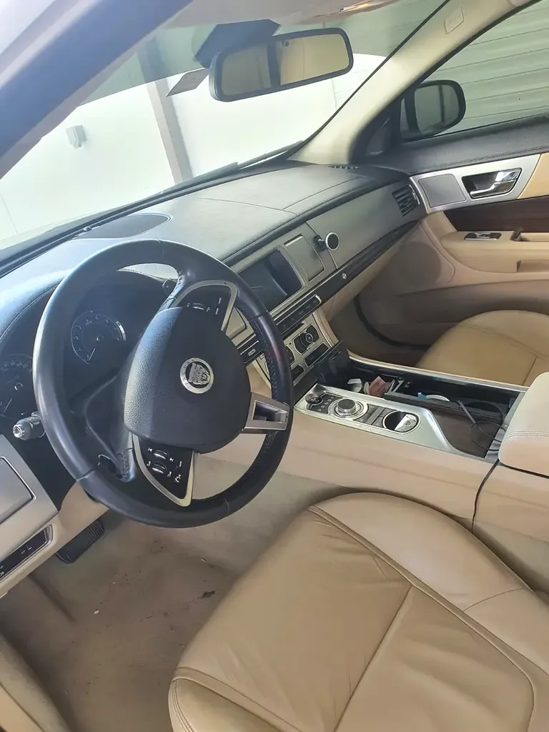 Jaguar XF 5.0 AT (385 hp) - 5