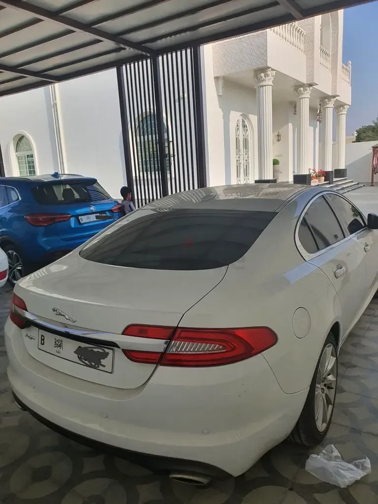 Jaguar XF 5.0 AT (385 hp) - 2