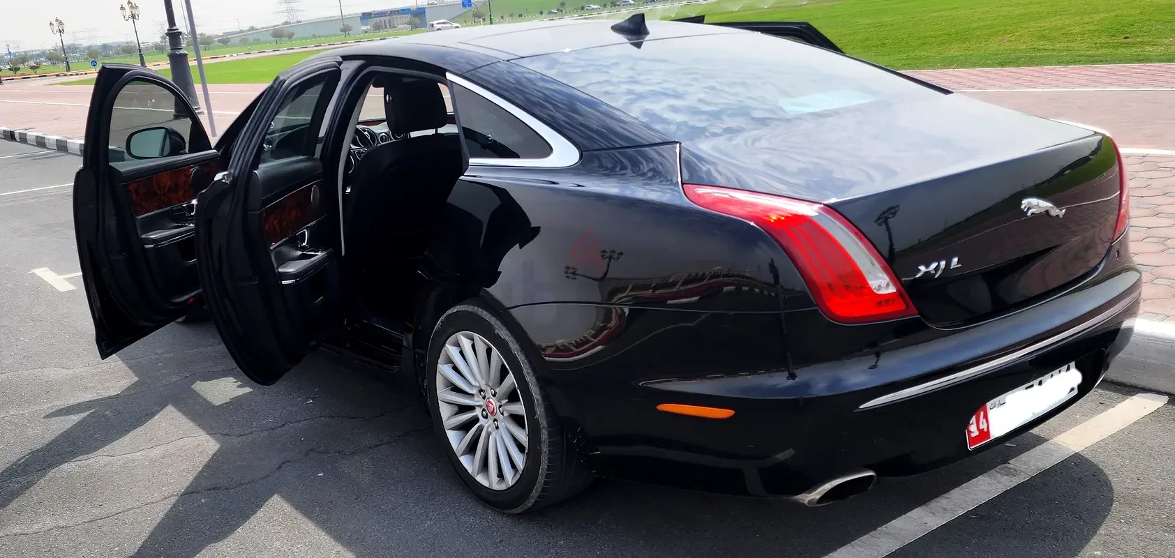 Jaguar XJ 2.0 AT LWB (240 hp)