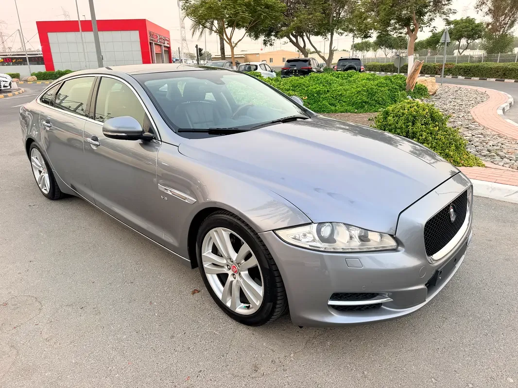 Jaguar XJ 3.0 AT LWB (275 حصان) - 4