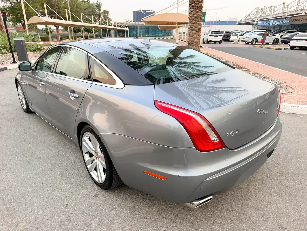 Jaguar XJ 3.0 AT LWB (275 حصان) - 7