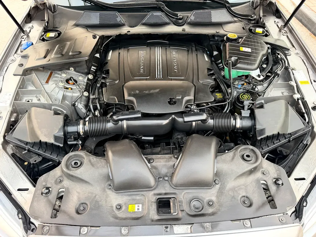 Jaguar XJ 3.0 AT LWB (275 حصان) - 20
